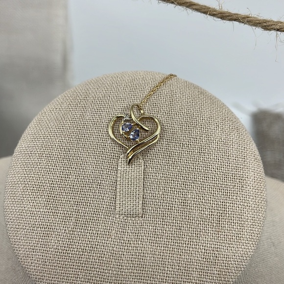 10kt Gold Heart .20 Ct Tanzanite Round Diamond Accent Heart Pendant Necklace - Picture 8 of 17